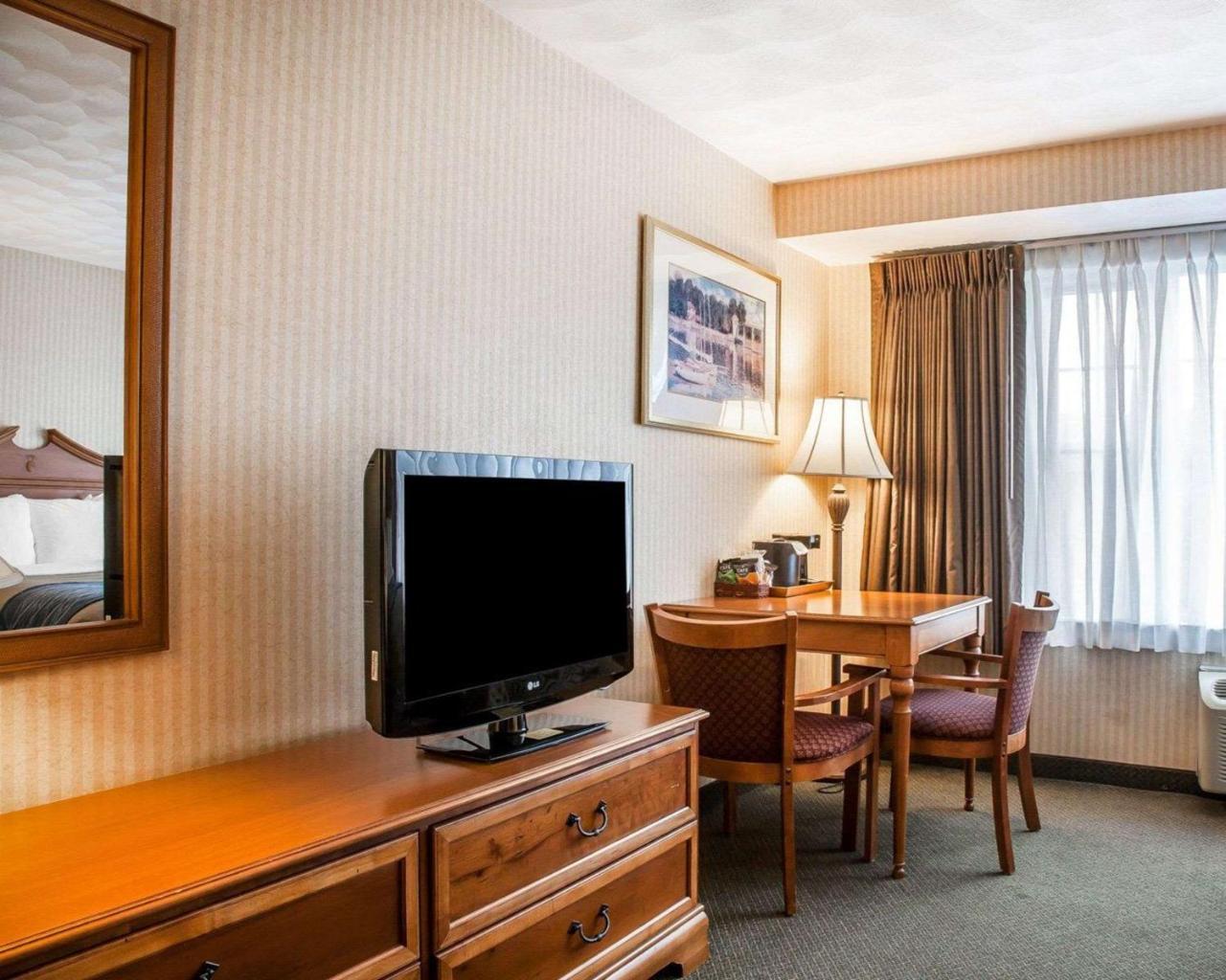Comfort Inn At Newport Beach Middletown Zewnętrze zdjęcie