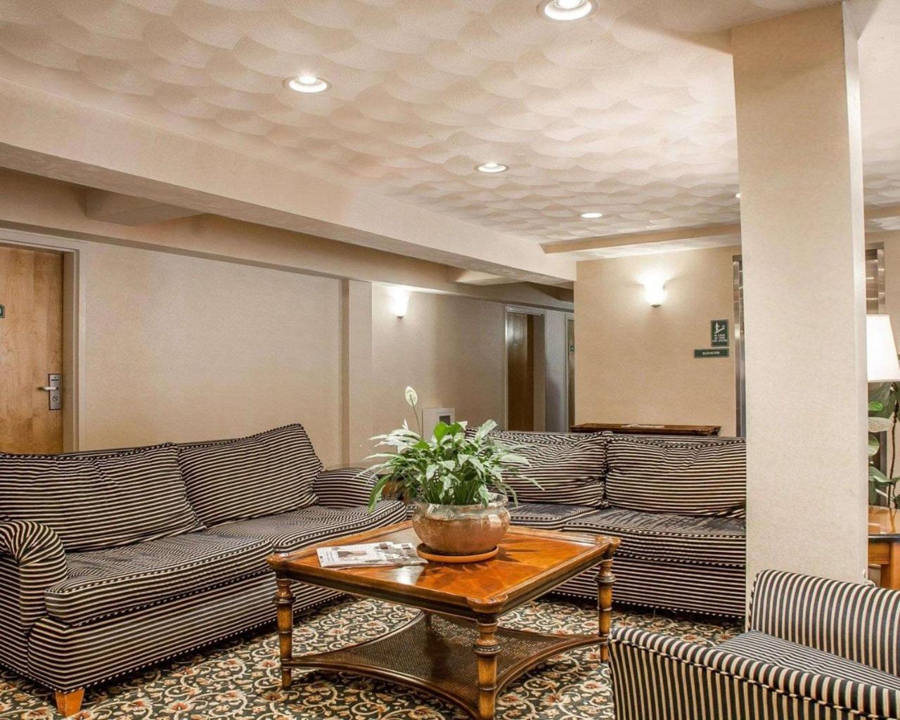 Comfort Inn At Newport Beach Middletown Zewnętrze zdjęcie
